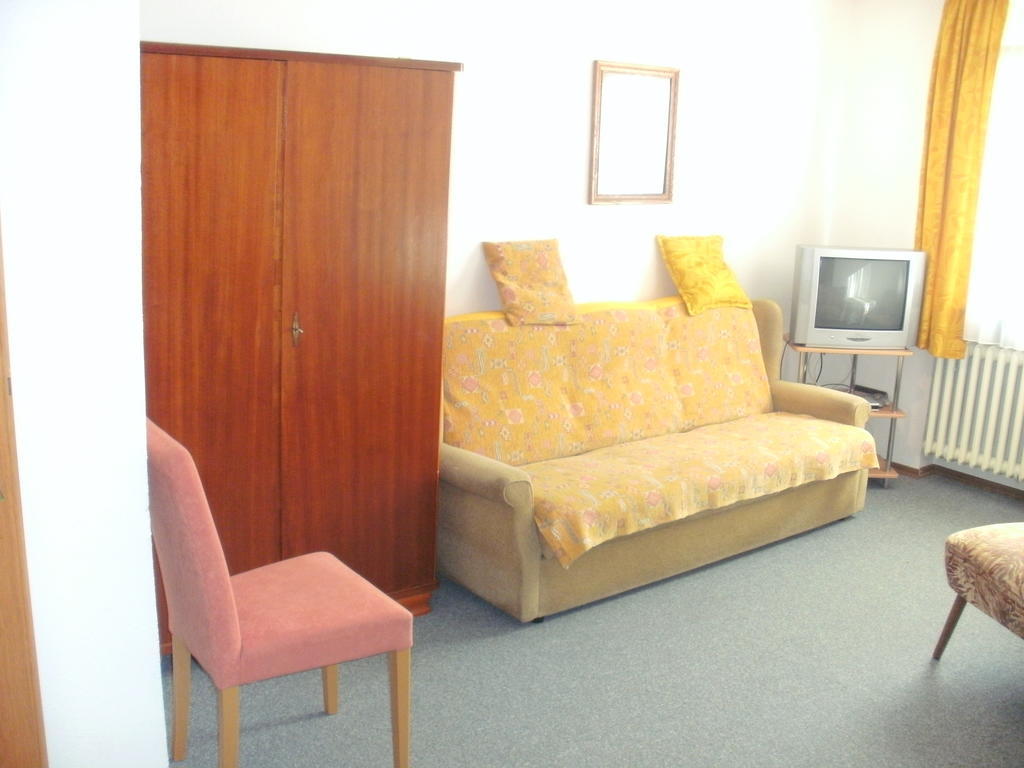 Landhotel Zum Schiff Laurenburg Room photo